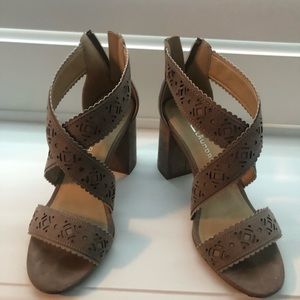 Chinese Laundry Women’s Wedge Sandals Size 7